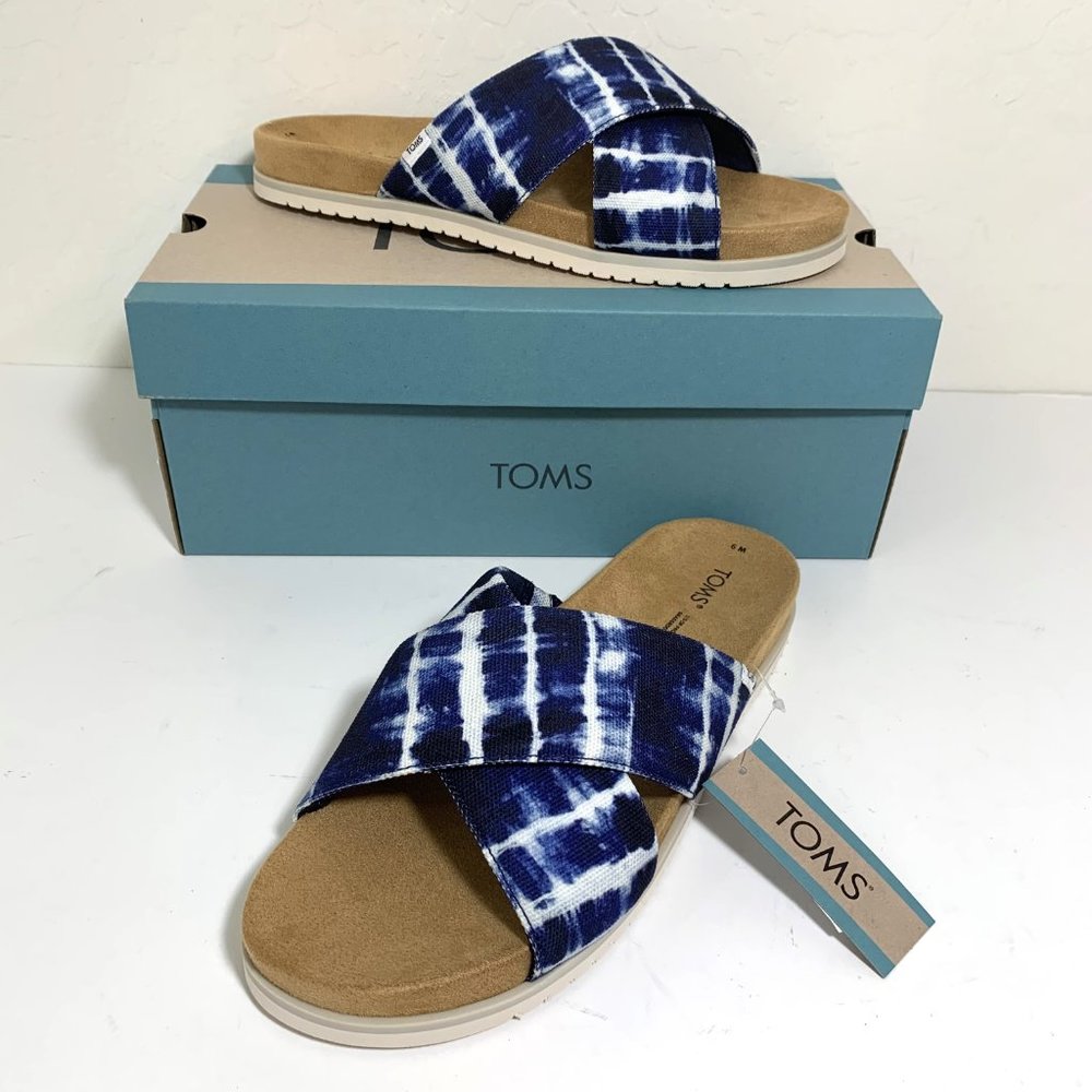 Toms Savanna Slip On Sandals Crisscross Strap Slides Flats Navy Batik Size 9 NEW